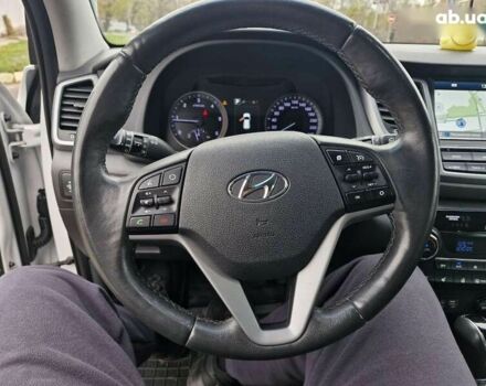 Хендай Туксон, объемом двигателя 2 л и пробегом 111 тыс. км за 19999 $, фото 20 на Automoto.ua