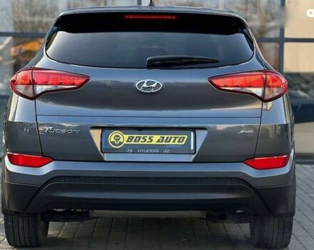Хендай Туксон, объемом двигателя 2 л и пробегом 80 тыс. км за 17990 $, фото 4 на Automoto.ua