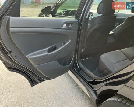 Хендай Туксон, об'ємом двигуна 2 л та пробігом 156 тис. км за 14800 $, фото 10 на Automoto.ua