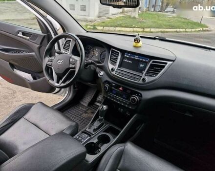 Хендай Туксон, объемом двигателя 2 л и пробегом 111 тыс. км за 19999 $, фото 19 на Automoto.ua