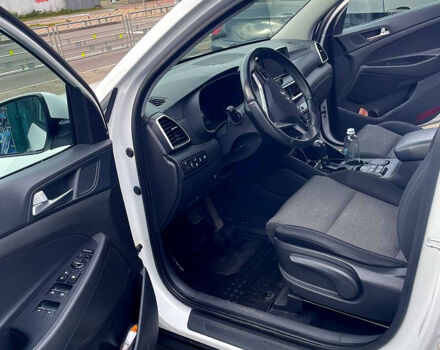 Хендай Туксон, об'ємом двигуна 2 л та пробігом 156 тис. км за 17000 $, фото 2 на Automoto.ua