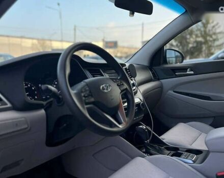Хендай Туксон, объемом двигателя 2 л и пробегом 83 тыс. км за 17700 $, фото 10 на Automoto.ua