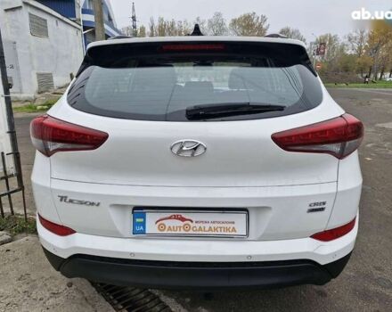 Хендай Туксон, объемом двигателя 2 л и пробегом 111 тыс. км за 19999 $, фото 5 на Automoto.ua