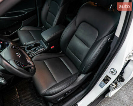 Хендай Туксон, об'ємом двигуна 2 л та пробігом 82 тис. км за 20551 $, фото 14 на Automoto.ua