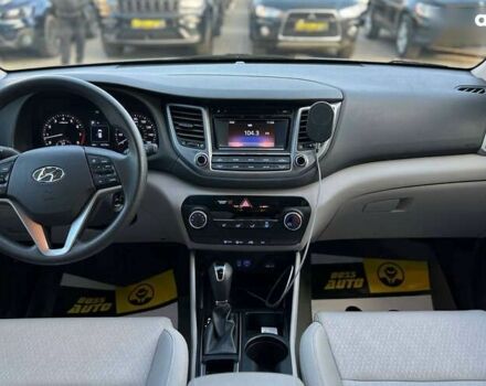 Хендай Туксон, объемом двигателя 2 л и пробегом 80 тыс. км за 17990 $, фото 17 на Automoto.ua