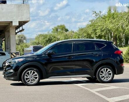 Хендай Туксон, об'ємом двигуна 2 л та пробігом 105 тис. км за 16300 $, фото 3 на Automoto.ua