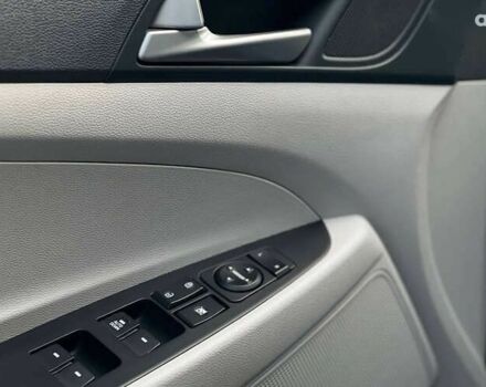 Хендай Туксон, объемом двигателя 2 л и пробегом 83 тыс. км за 17700 $, фото 9 на Automoto.ua