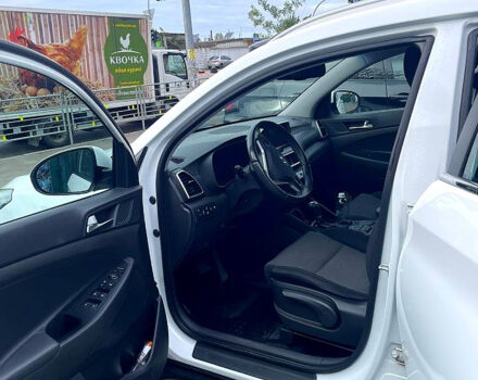 Хендай Туксон, об'ємом двигуна 2 л та пробігом 156 тис. км за 17000 $, фото 7 на Automoto.ua
