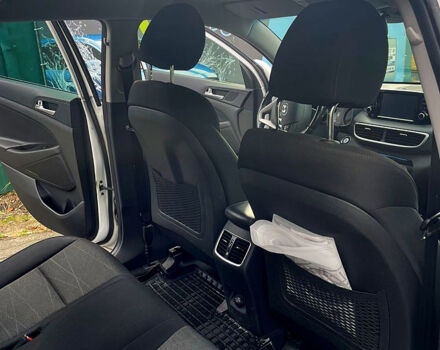 Хендай Туксон, об'ємом двигуна 2 л та пробігом 156 тис. км за 17000 $, фото 6 на Automoto.ua