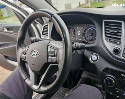 Хендай Туксон, объемом двигателя 2 л и пробегом 111 тыс. км за 19999 $, фото 22 на Automoto.ua