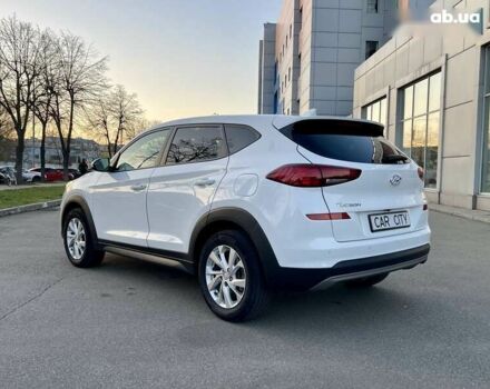 Хендай Туксон, объемом двигателя 2 л и пробегом 62 тыс. км за 19999 $, фото 4 на Automoto.ua