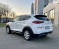 Хендай Туксон, объемом двигателя 2 л и пробегом 62 тыс. км за 19999 $, фото 4 на Automoto.ua