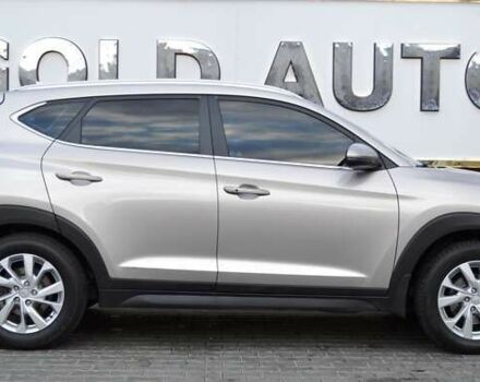 Хендай Туксон, объемом двигателя 1.6 л и пробегом 118 тыс. км за 18700 $, фото 14 на Automoto.ua