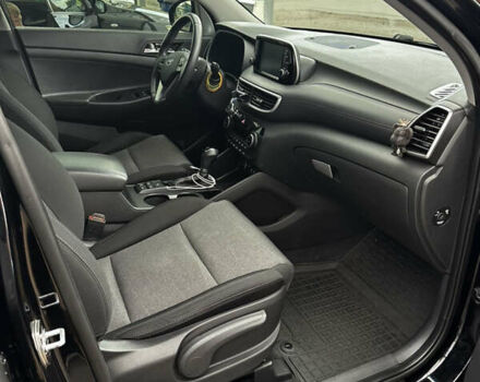 Хендай Туксон, объемом двигателя 2 л и пробегом 99 тыс. км за 24450 $, фото 2 на Automoto.ua