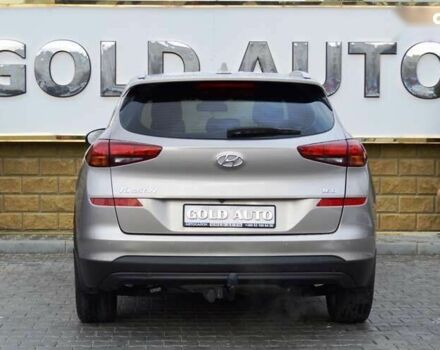 Хендай Туксон, объемом двигателя 1.6 л и пробегом 118 тыс. км за 18700 $, фото 10 на Automoto.ua