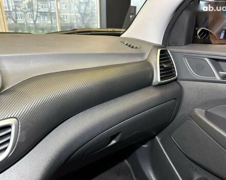 Хендай Туксон, объемом двигателя 1.6 л и пробегом 147 тыс. км за 20500 $, фото 26 на Automoto.ua