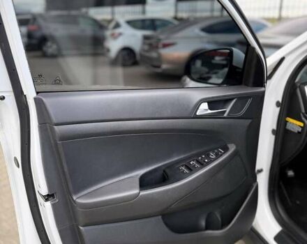 Хендай Туксон 2020 в Одессе на Automoto.ua Хендай Туксон, объемом двигателя 2 л и пробегом 135 тыс. км за 23999 $, фото 20 на Automoto.ua