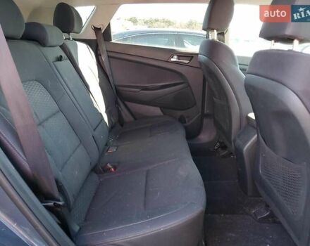 Хендай Туксон, об'ємом двигуна 2 л та пробігом 76 тис. км за 2700 $, фото 10 на Automoto.ua