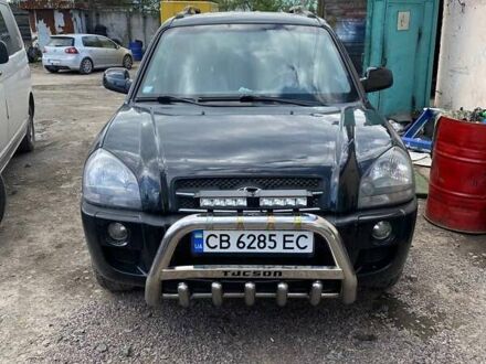 Хендай Туксон 2004 в Калиновке на Automoto.ua Хендай Туксон, объемом двигателя 1.99 л и пробегом 271 тыс. км за 7800 $, фото 1 на Automoto.ua
