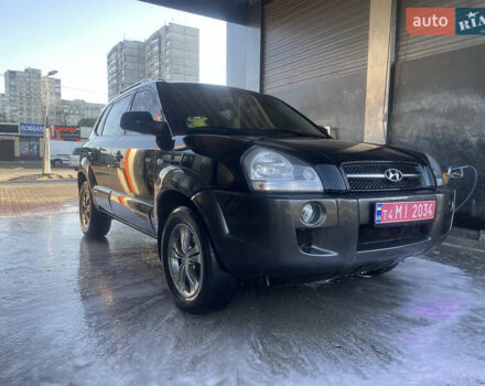 Хендай Туксон, объемом двигателя 1.98 л и пробегом 240 тыс. км за 4300 $, фото 1 на Automoto.ua