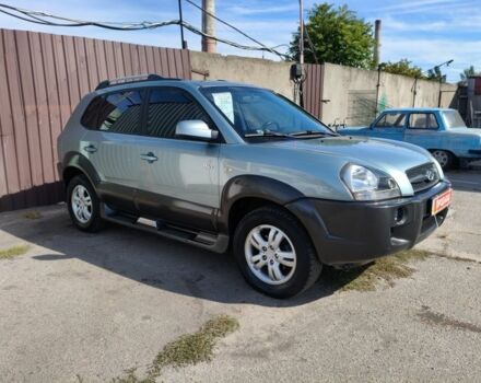 Хендай Туксон, об'ємом двигуна 2 л та пробігом 105 тис. км за 9700 $, фото 1 на Automoto.ua