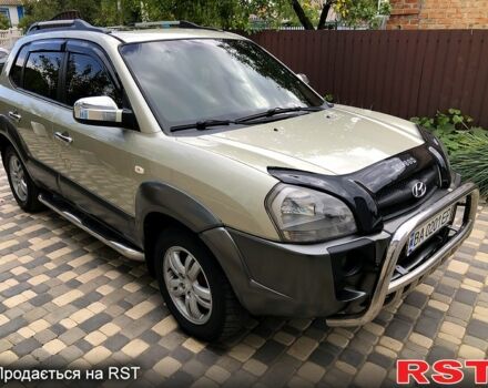 Хендай Туксон, объемом двигателя 2 л и пробегом 252 тыс. км за 8300 $, фото 1 на Automoto.ua