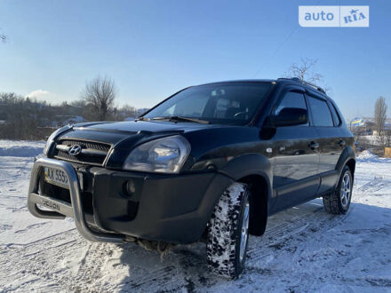 Хендай Туксон, об'ємом двигуна 1.98 л та пробігом 195 тис. км за 8800 $, фото 1 на Automoto.ua