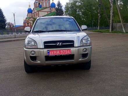 Хендай Туксон 2006 в Первомайском на Automoto.ua Хендай Туксон, объемом двигателя 2 л и пробегом 212 тыс. км за 8300 $, фото 1 на Automoto.ua