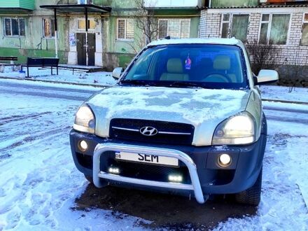 Хендай Туксон 2007 в Запорожье на Automoto.ua Хендай Туксон, объемом двигателя 20 л и пробегом 198 тыс. км за 8800 $, фото 1 на Automoto.ua