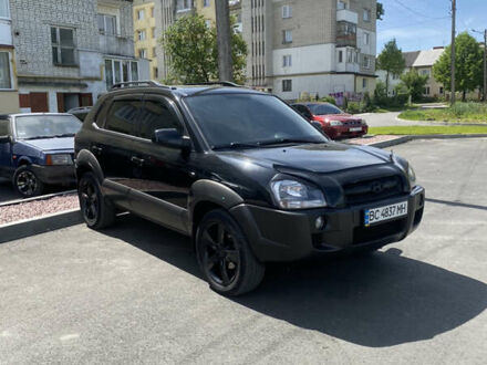 Хендай Туксон, объемом двигателя 2 л и пробегом 112 тыс. км за 9700 $, фото 1 на Automoto.ua