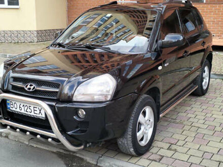 Хендай Туксон, объемом двигателя 1.99 л и пробегом 292 тыс. км за 8500 $, фото 1 на Automoto.ua