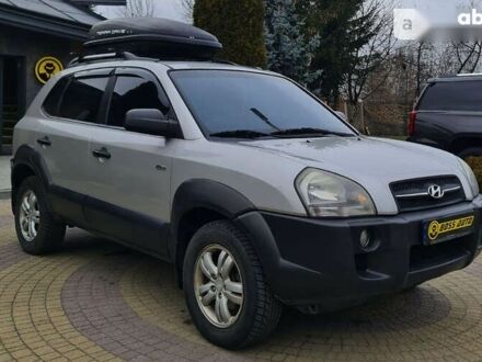 Хендай Туксон 2007 в Львове на Automoto.ua Хендай Туксон, объемом двигателя 2 л и пробегом 121 тыс. км за 9999 $, фото 1 на Automoto.ua