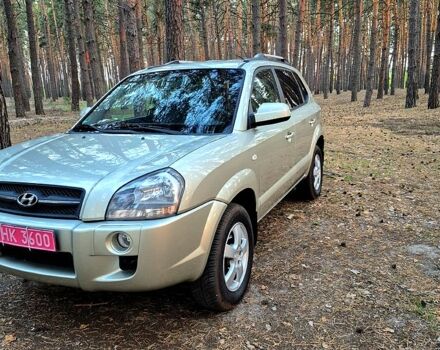 Хендай Туксон, объемом двигателя 1.6 л и пробегом 200 тыс. км за 8200 $, фото 1 на Automoto.ua