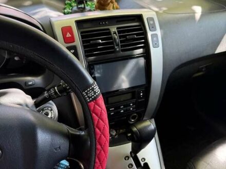 Хендай Туксон, об'ємом двигуна 2 л та пробігом 231 тис. км за 8100 $, фото 1 на Automoto.ua