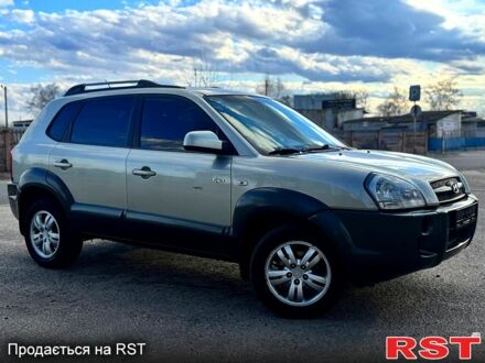Хендай Туксон 2008 в Ахтырке на Automoto.ua Хендай Туксон, объемом двигателя 20 л и пробегом 168 тыс. км за 7750 $, фото 1 на Automoto.ua