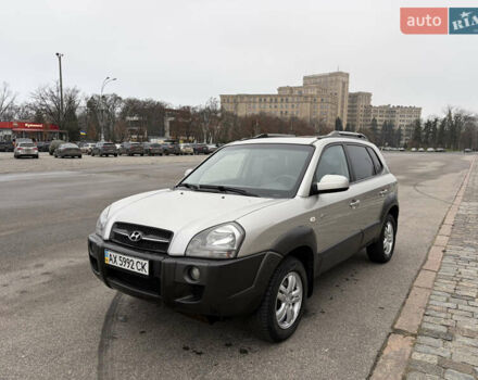 Хендай Туксон, объемом двигателя 2.66 л и пробегом 259 тыс. км за 9200 $, фото 1 на Automoto.ua