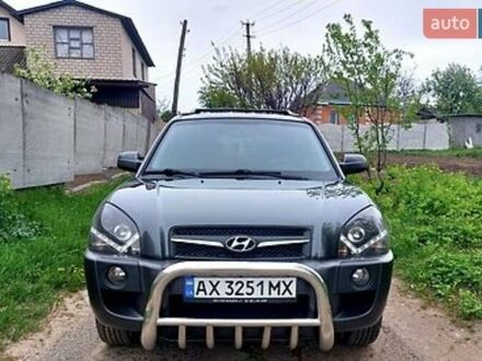 Хендай Туксон 2009 у Ладижин на Automoto.ua Хендай Туксон, об'ємом двигуна 2 л та пробігом 204 тис. км за 8500 $, фото 1 на Automoto.ua