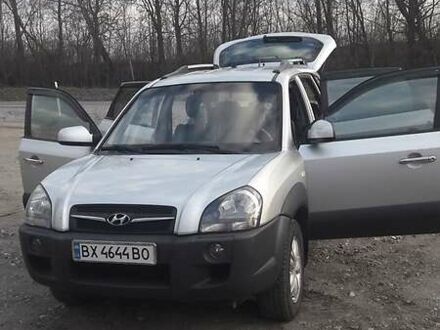 Хендай Туксон, об'ємом двигуна 2 л та пробігом 172 тис. км за 9500 $, фото 1 на Automoto.ua