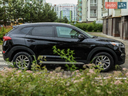 Хендай Туксон 2017 в Ивано-Франковске на Automoto.ua Хендай Туксон, объемом двигателя 2 л и пробегом 117 тыс. км за 17800 $, фото 1 на Automoto.ua