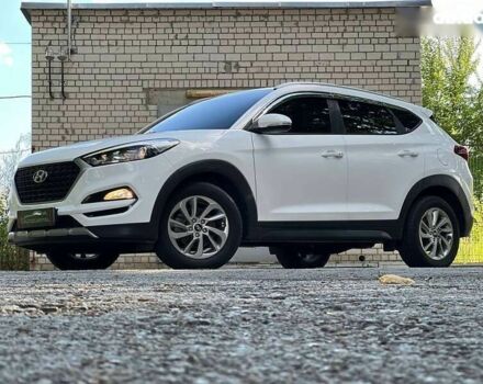 Хендай Туксон, об'ємом двигуна 1.7 л та пробігом 145 тис. км за 17490 $, фото 1 на Automoto.ua