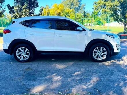 Хендай Туксон, объемом двигателя 2 л и пробегом 90 тыс. км за 22000 $, фото 1 на Automoto.ua