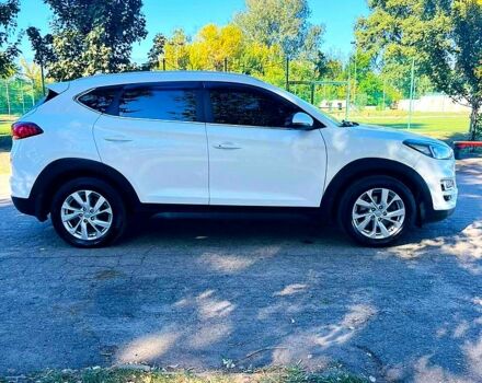 Хендай Туксон, объемом двигателя 2 л и пробегом 90 тыс. км за 22000 $, фото 1 на Automoto.ua