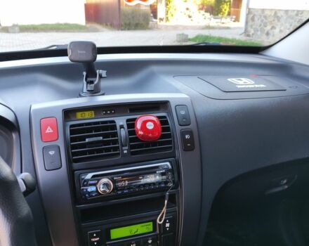 Серый Хендай Туксон, объемом двигателя 2 л и пробегом 178 тыс. км за 6200 $, фото 8 на Automoto.ua