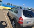Серый Хендай Туксон, объемом двигателя 2 л и пробегом 241 тыс. км за 7000 $, фото 7 на Automoto.ua
