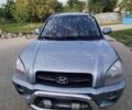 Сірий Хендай Туксон, об'ємом двигуна 2 л та пробігом 367 тис. км за 5500 $, фото 1 на Automoto.ua