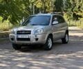 Серый Хендай Туксон, объемом двигателя 2 л и пробегом 250 тыс. км за 7190 $, фото 1 на Automoto.ua