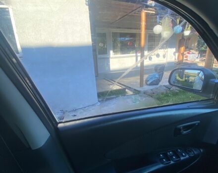 Сірий Хендай Туксон, об'ємом двигуна 2 л та пробігом 248 тис. км за 6100 $, фото 18 на Automoto.ua