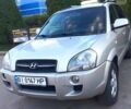 Серый Хендай Туксон, объемом двигателя 2 л и пробегом 240 тыс. км за 8200 $, фото 1 на Automoto.ua