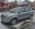 Серый Хендай Туксон, объемом двигателя 2 л и пробегом 330 тыс. км за 3000 $, фото 1 на Automoto.ua