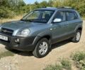 Сірий Хендай Туксон, об'ємом двигуна 2 л та пробігом 160 тис. км за 9200 $, фото 3 на Automoto.ua